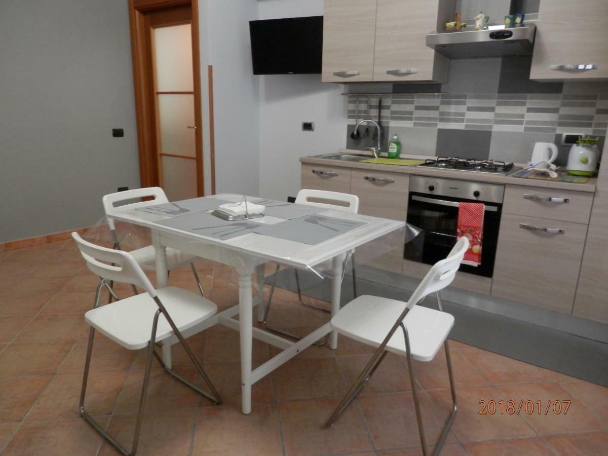 Casa Via Dei Fiorentini Napoli Bagian luar foto