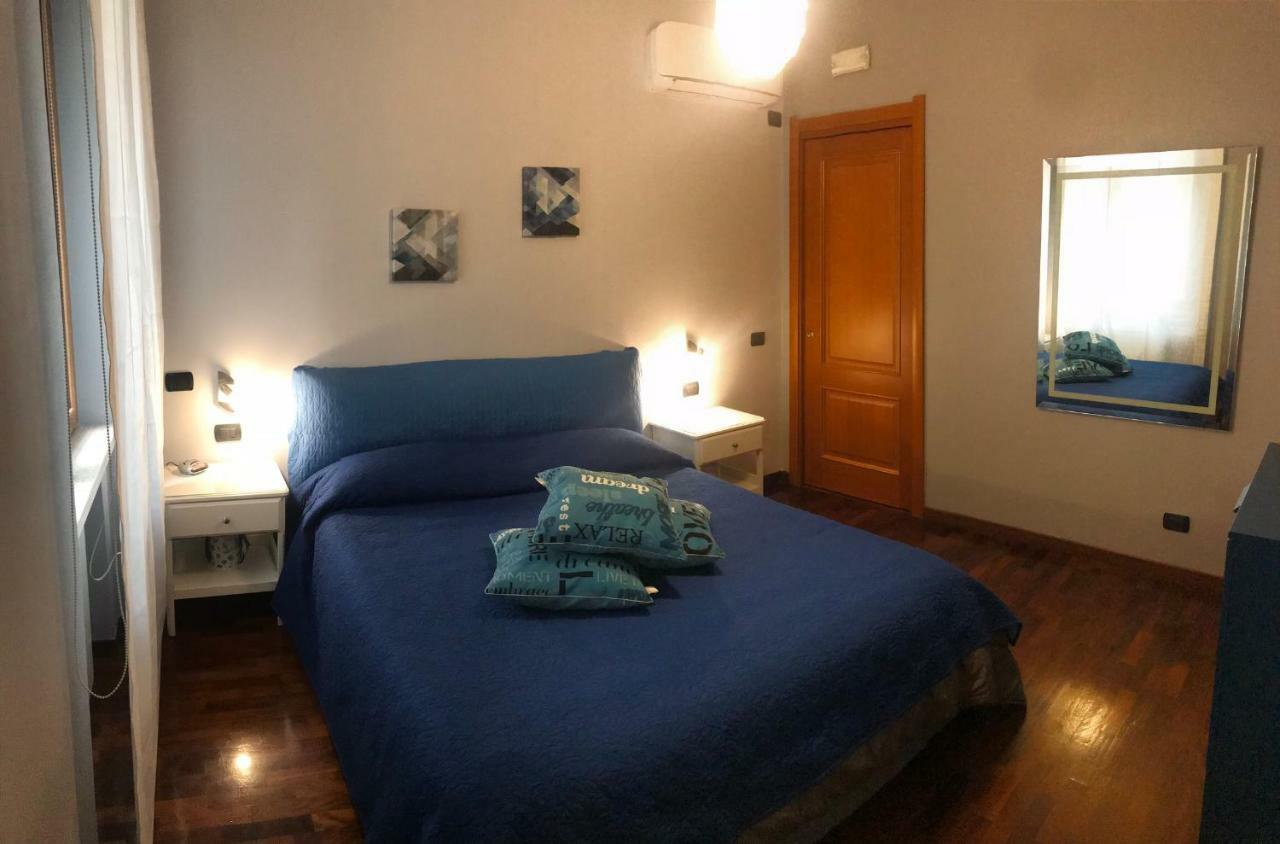 Casa Via Dei Fiorentini Napoli Bagian luar foto