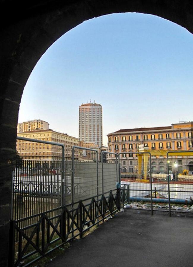 Casa Via Dei Fiorentini Napoli Bagian luar foto